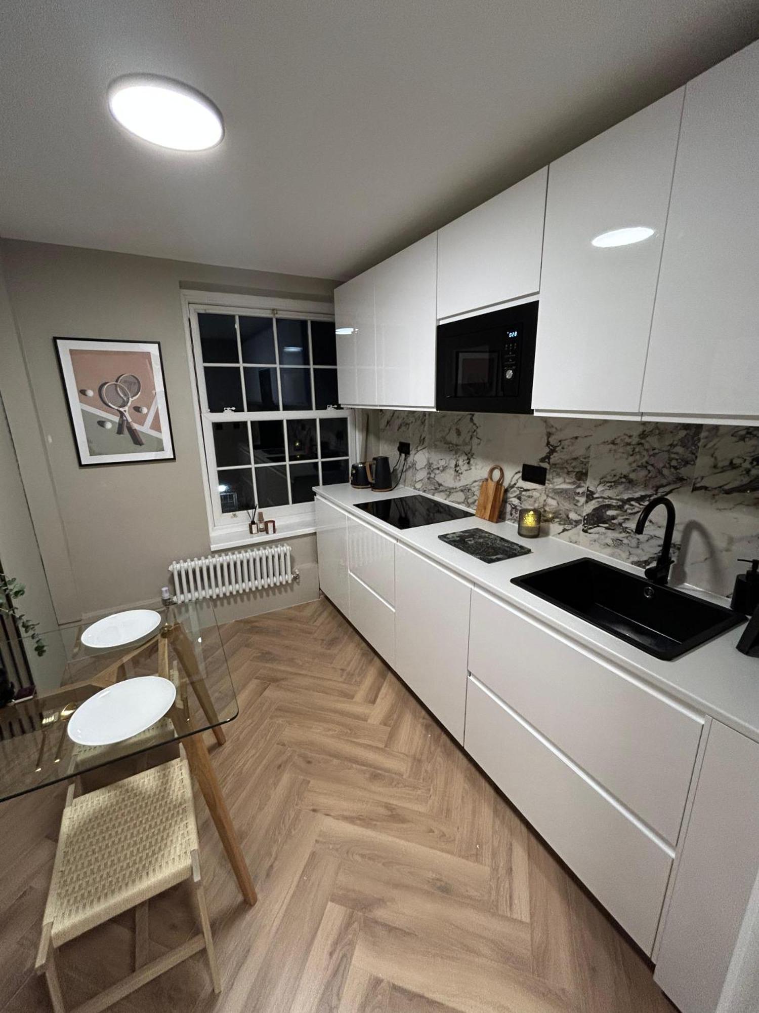 Stylish Bedroom Zone 1 Проживание в семье *