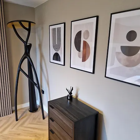 Stylish Bedroom Zone 1 London Exterior photo